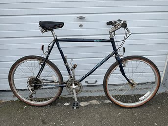 Vintage Schwinn Sierra 12-speed 4130 Bicycle