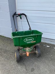 Scotts Speedygreen 3000 Seed Spreader