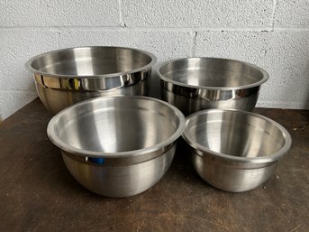 Kirkland Professional Quality Stainless Mixing Bowls