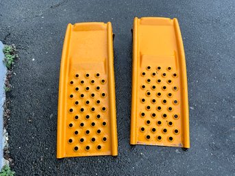 Metal Drive Up Car Ramps - Model No. 9-51169