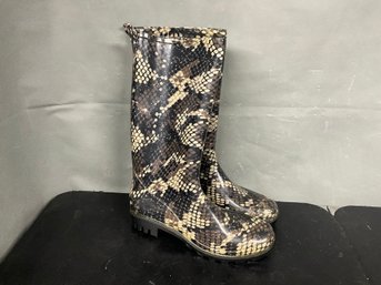 Womens Capelli NY Rain Boots - Size 8