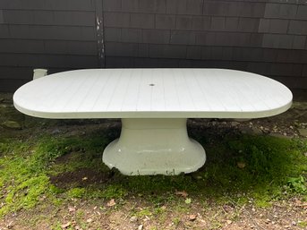 Grosfillex Outdoor Patio Table