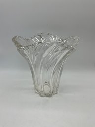 Clear Glass Swirl Flower Vase