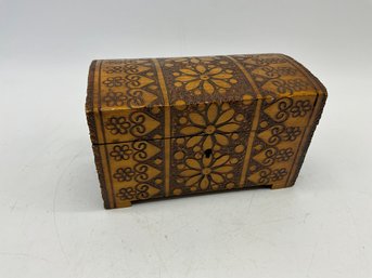 Vintage Floral Inlaid Wood Box