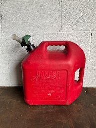 5 Gallon Gas Can With Safety Top