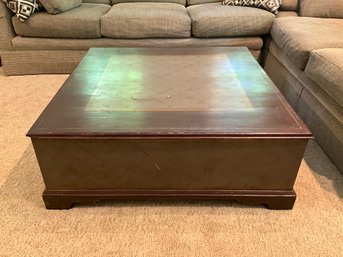 Large Flip Top Coffee Table