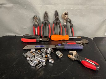 Grouping Of Miscellaneous Hand Tools