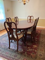 Vintage Queen Anne Style Extension Dining Table