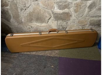 DMC Fiberglass 'Gun Guard' Rifle/Shotgun Carrying Case