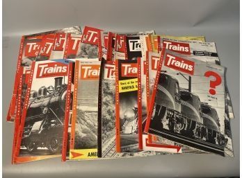 Grouping Of Vintage Trains Magazines