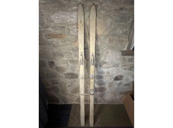 Pair Of Vintage C. 1940's Dovre Skis