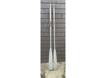 (2) Vintage Wooden Row Boat Oars (1 Of 3)