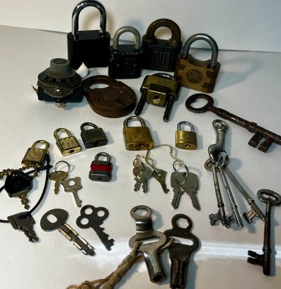 Vintage Padlocks & Random Keys LOT