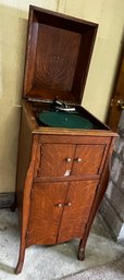 Victor Victrola Cabinet And Records