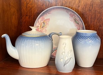 Denmark Blue Tea Pot & Vases