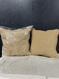 2 Pillows