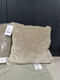 2 Pillows