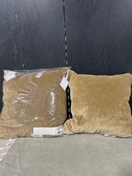 2 Pillows