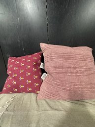 2 Pillows