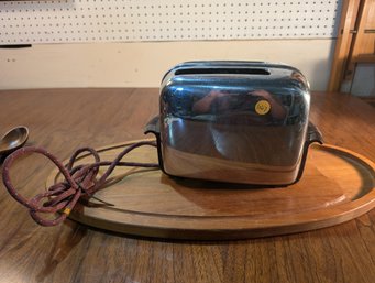 Toastmaster Automatic Vintage Pop-Up Toaster