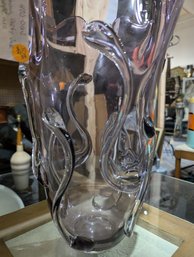 Wavy Vase With Snakes