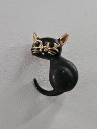 Adorable Black Kitty Cat Pin - Green Eyes