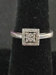 Sterling Silver Ring With 20 Diamond Chips - Size 6 3/4