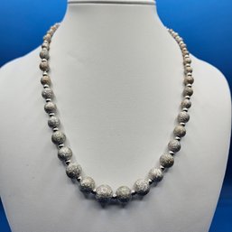 Milor Italy 18' Sterling Silver Graduated Ball Beaded Necklace