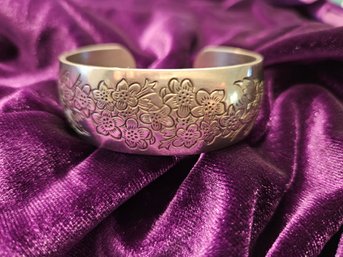 KIRK Pewter Larkspur Pewter Cuff Bracelet 900-7