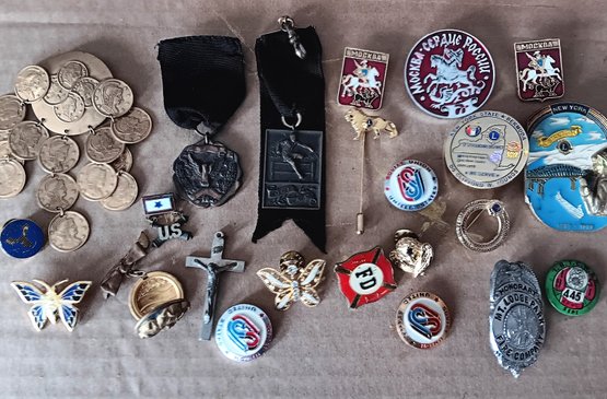 Lot Of Badge, Pin-backs, Medals