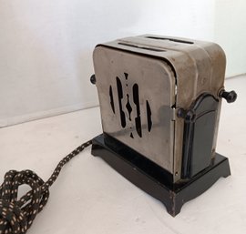 Vintage 'Moderne Reverso' Electric Toaster