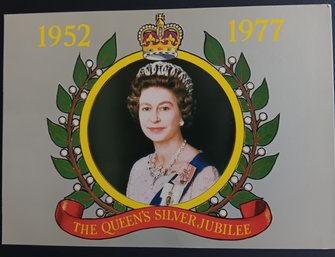 Album W/ Collection Of Queen Elizabeth Vintage Post Cards, 116 Postcards