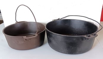 Pair Antique Heavy Iron Pots W/ Bale Handles, 10.5 And 12 Inch Diameter