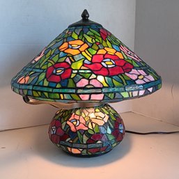 Contemporary Tiffany-style Tivoli Accent Lamp, Works, No Breaks, 16 Inch