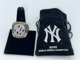 NY Yankees 2000 World Series Champions Replica Ring