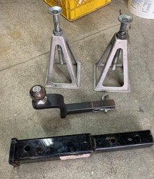 Trailer Leveling Stands And Trailer Hitch And Extender LOT