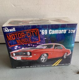 Revell 1969 Camaro Z/28 Model Sealed