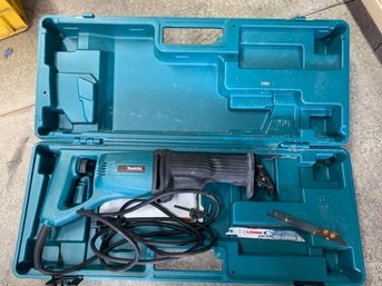 Makita Reciprocating Saw W/Carry Case