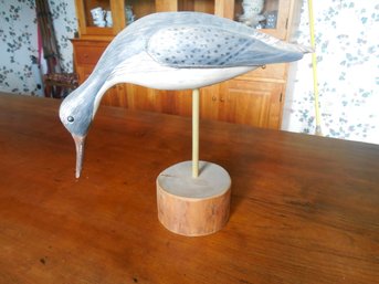 Signed Bob Lee Carving Of A Shore Bird. Eaton, NH. Dimensions: 12 Wide.