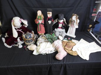 Lot Of Miscellaneous Seasonal Christmas And Easter Decorative Items.