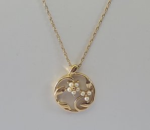 Dainty Vintage Goldtone Pendant On Trifari Chain