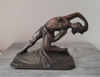 Gorgeous Vintage Cast Iron Gilded Bronze Art Deco Nude Woman Bookend Excellent Condition