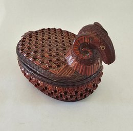 LOVE Vintage Lidded Ram Basket