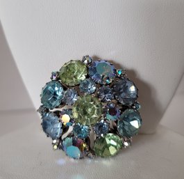 Gorgeous Vintage 50s Weiss AB Blue, Blue And Peridot Rhinestone Brooch Excellent Condition