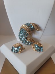 Ooh La La! Vintage 60s Crown Trifari Aquamarine Rhinestone Demi Parure Brooch And Earring Set Excellent Cond!