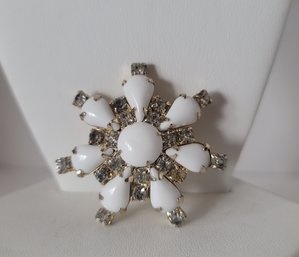 Lovely Vintage 50s-60s Milk Glass And Rhinestone Snowflake Brooch Excellent Condition