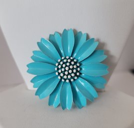 Turquoise Baby! Vintage 60s Crown Trifari Turquoise Enameled Flower Brooch Great Condition Minor Wear