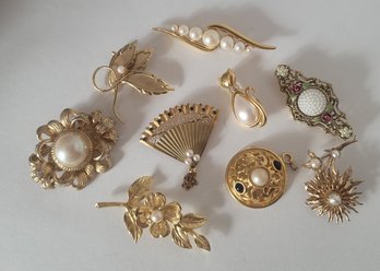 Pearls Of Wisdom Awesome Vintage Faux Pearl Brooch And Pendant Lot Many Signed THAT FAN! Excellent Condition