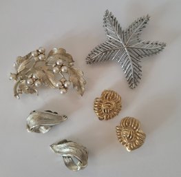 Vintage MC Lisner Brooch And Earring Lot Great To Excellent Condition