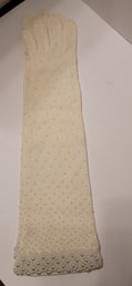 Lovely Vintage MC Ivory Stretch Beaded Mid Length Gloves O/S Hong Kong Great Condition